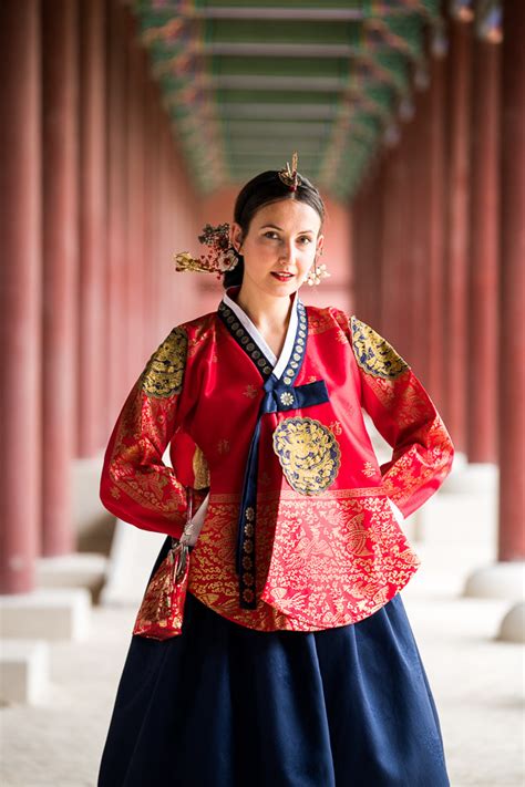 Korean clothes - The world of South Korean fashion that we have grown to love has come a long way. History and cultural influences have played major roles in the evolution of Korean fashion, and societal progress seems to dictate trends. From the traditional hanbok dating back to the Joseon era, to its reimagination over the years and …